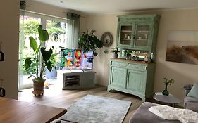 Helle Freundliche Wohnung 50Qm Mit Garten Zum Wohlfuehlen